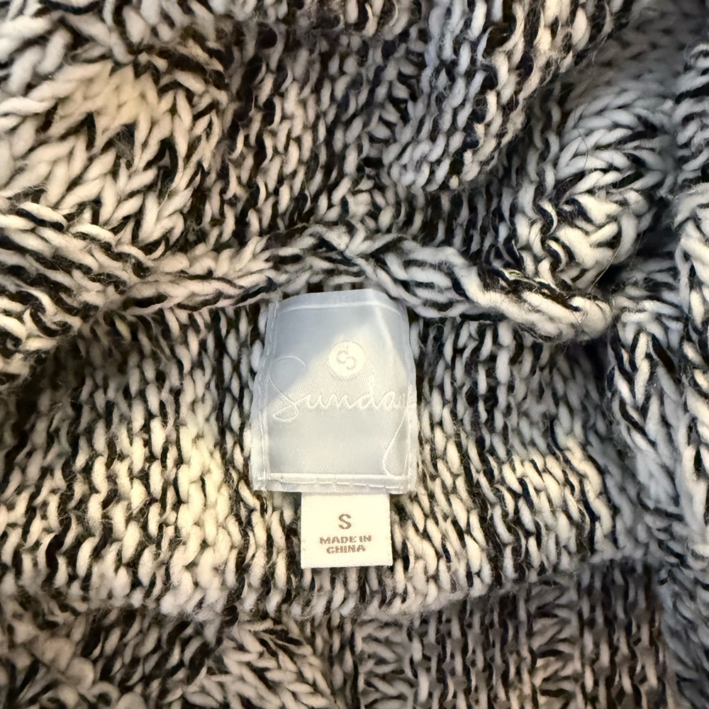 Small oversized collar cardigan size small